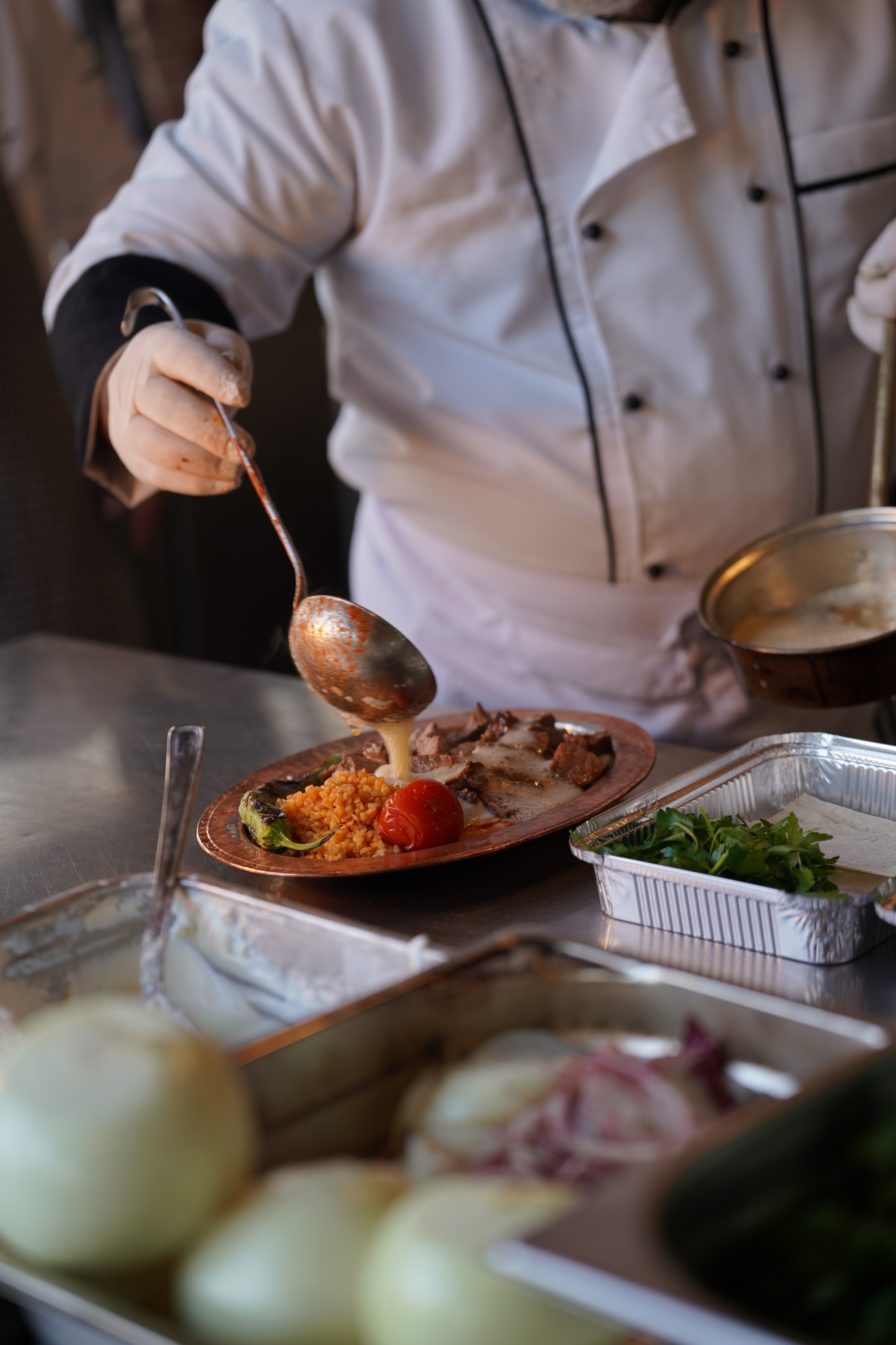 Mehmet Bey Restaurant, kebapçı, ivedik osb kebap, ivedik osb pide,ivedik osb ızgara, geleneksel kebap, kömür ateşi kebap, taş fırın pide, Türk mutfağı, ızgara çeşitleri, kebap restoranı, pide salonu, aile restaurantı, geleneksel restoran, et yemekleri, tavuk ızgara, kebap çeşitleri, pide çeşitleri, yöresel lezzetler, geleneksel Türk yemekleri, mangal lezzetleri, kebap ve ızgara, taş fırın lezzetleri, kaliteli restoran