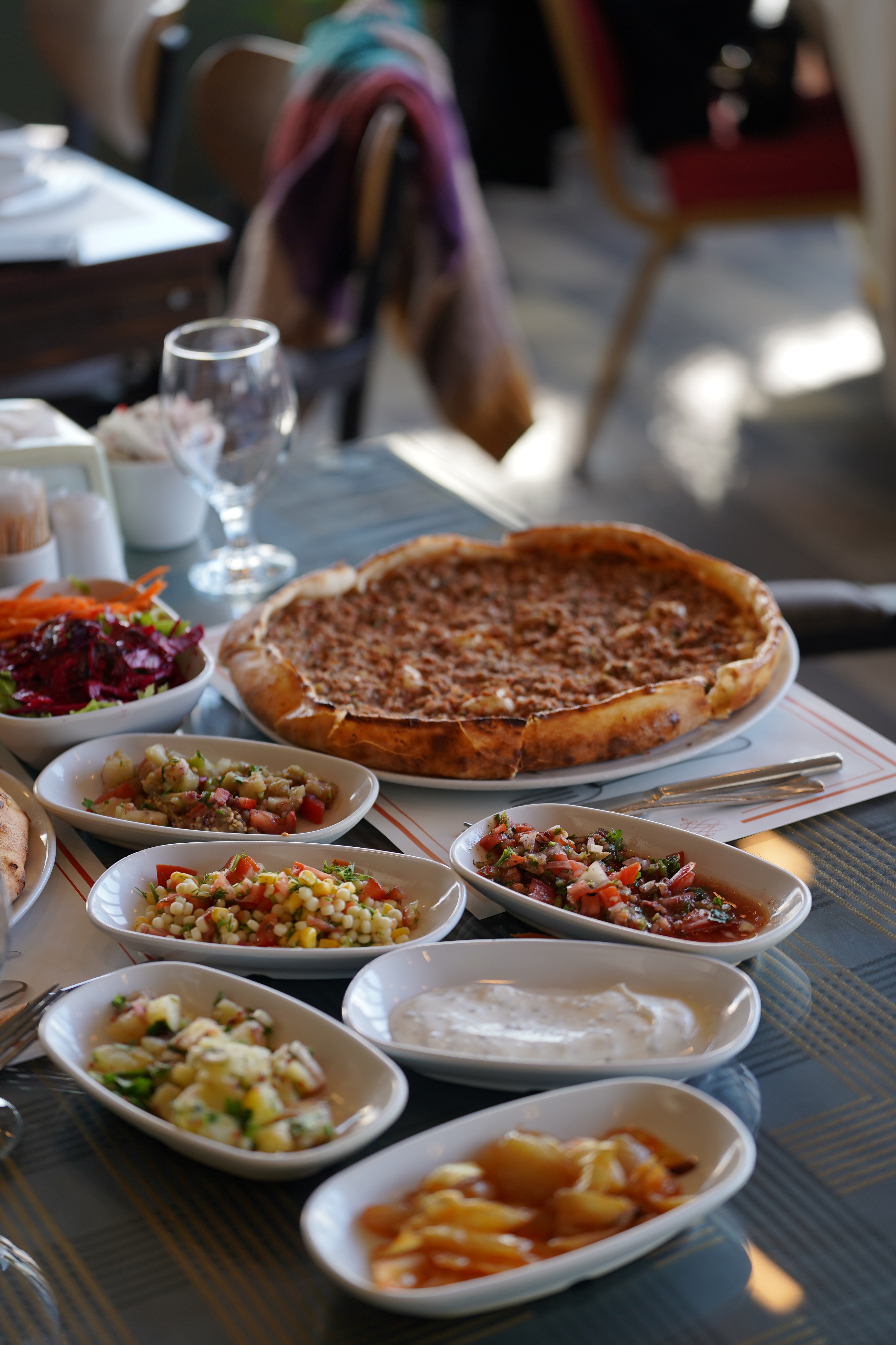 Mehmet Bey Restaurant, kebapçı, ivedik osb kebap, ivedik osb pide,ivedik osb ızgara, geleneksel kebap, kömür ateşi kebap, taş fırın pide, Türk mutfağı, ızgara çeşitleri, kebap restoranı, pide salonu, aile restaurantı, geleneksel restoran, et yemekleri, tavuk ızgara, kebap çeşitleri, pide çeşitleri, yöresel lezzetler, geleneksel Türk yemekleri, mangal lezzetleri, kebap ve ızgara, taş fırın lezzetleri, kaliteli restoran